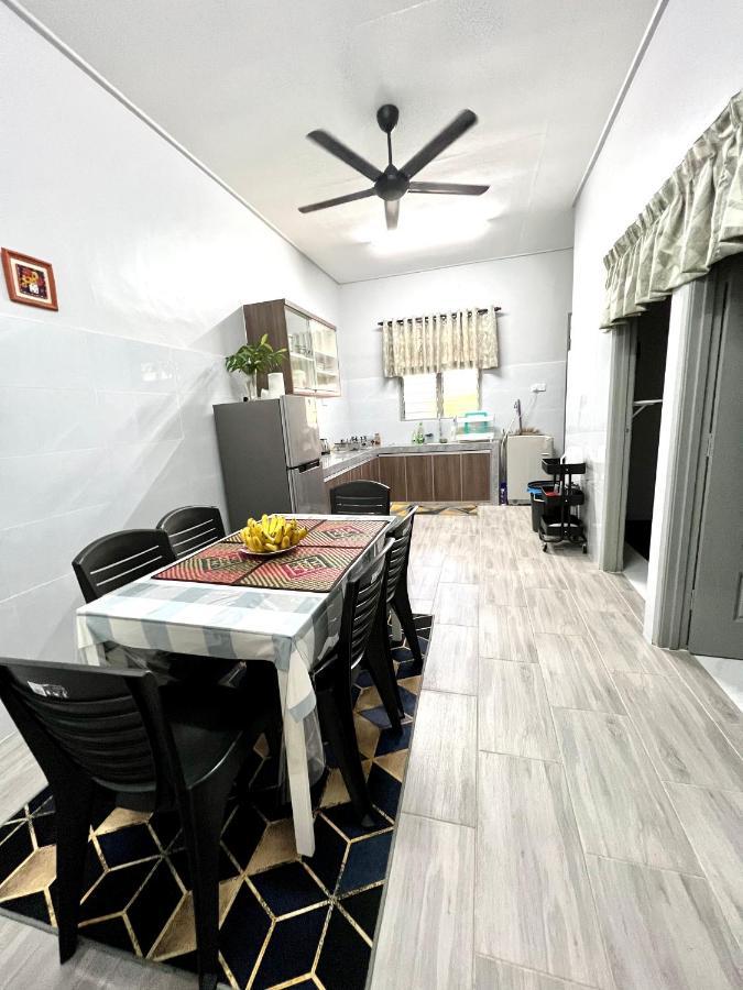 Teratai Homestay 3 Batu Buruk Kuala Terengganu Exteriör bild